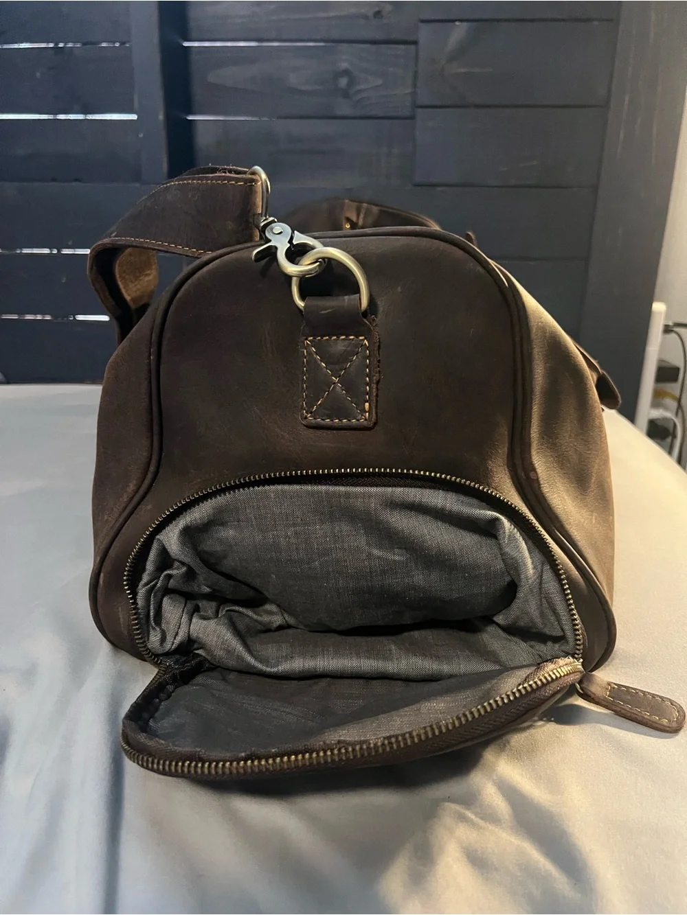Large Genuine Leather Duffel Bag 20” Weekender Travel Bag w/Shoe Compartment